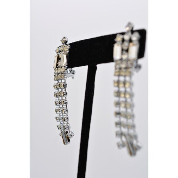 Vintage Crystal Clip On Earrings Baguette Rhinestone Dangle Fringe Shiny Bin7 - Picture 3 of 12